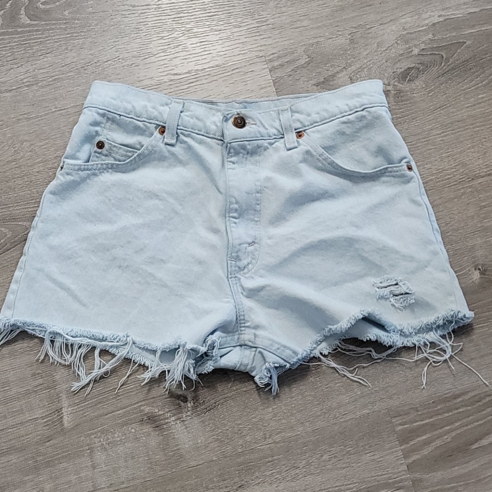 Levi's cut-off shorts